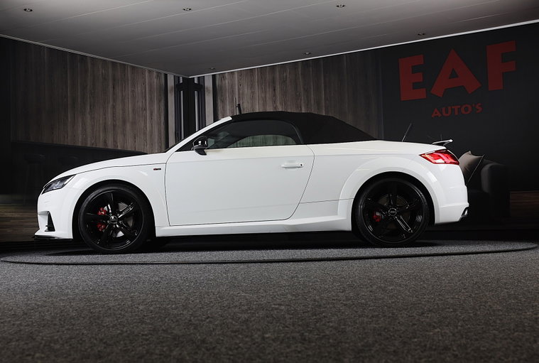 Vehicle Image 20