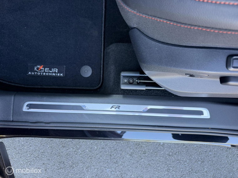 Vehicle Image 38