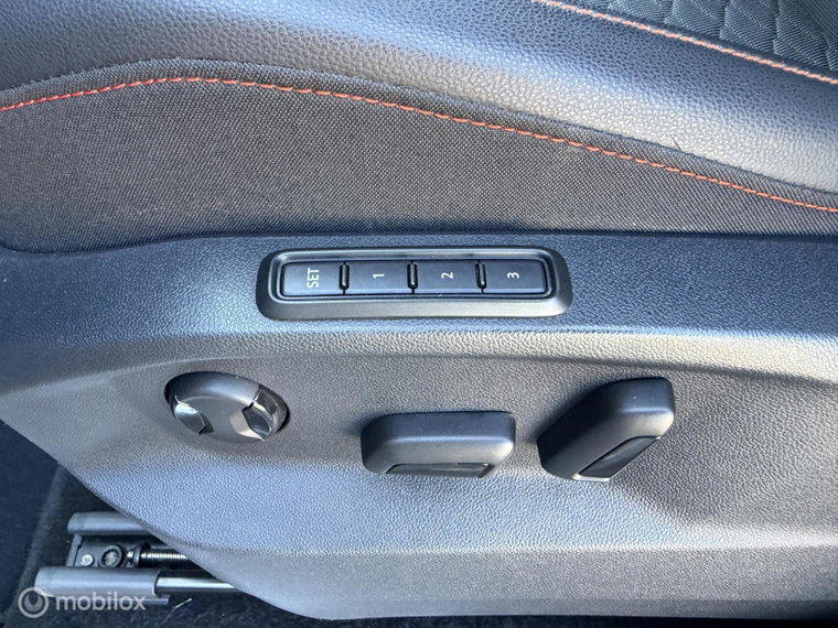 Vehicle Image 41