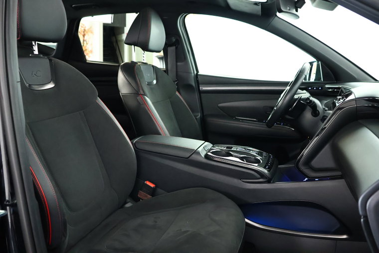 Vehicle Image 14