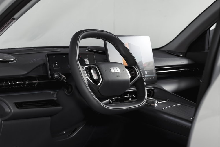 Vehicle Image 16