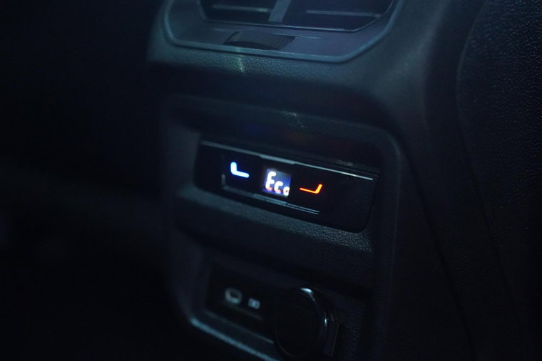 Vehicle Image 60