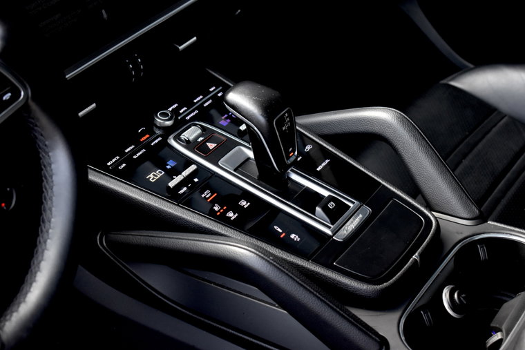 Vehicle Image 18