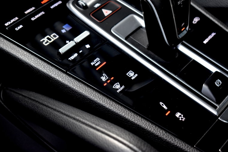Vehicle Image 19