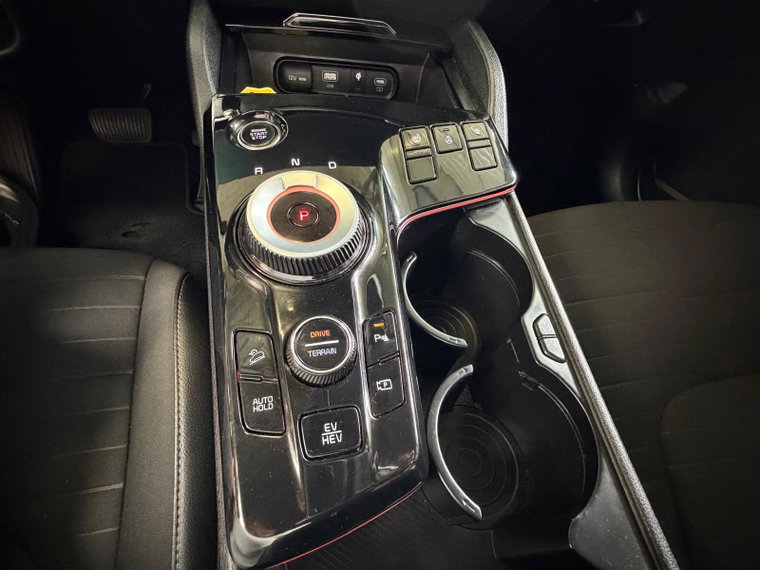 Vehicle Image 23