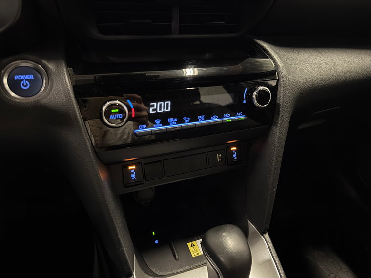 Vehicle Image 19