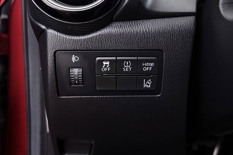Vehicle Image 33