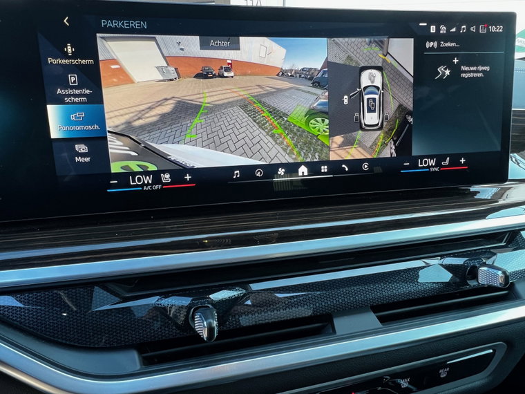 Vehicle Image 35