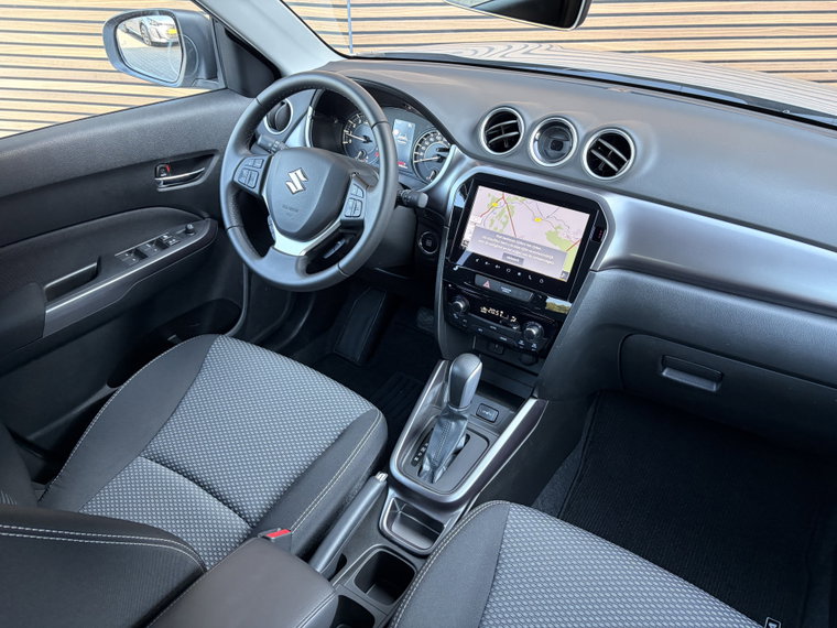 Vehicle Image 4