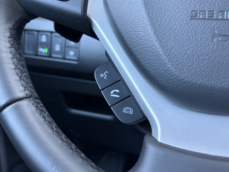 Vehicle Image 28