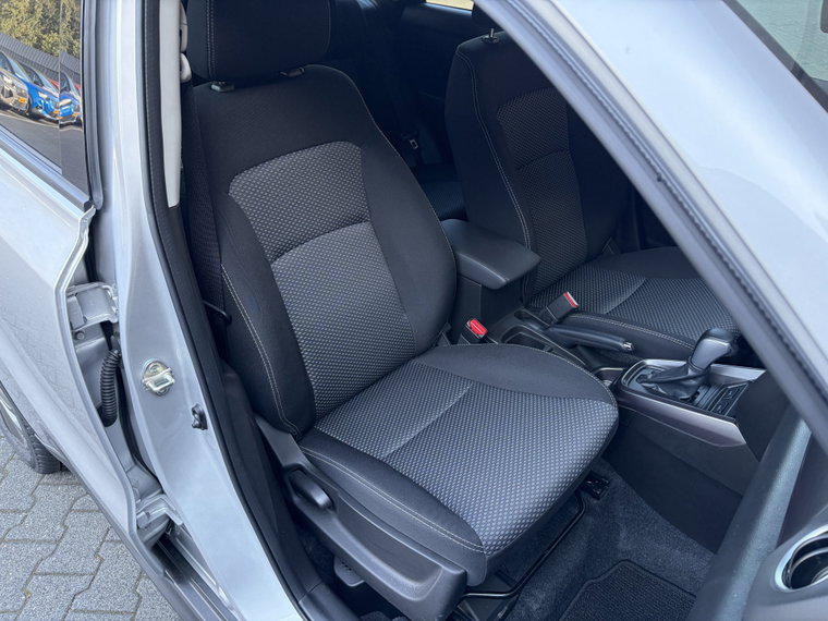 Vehicle Image 50