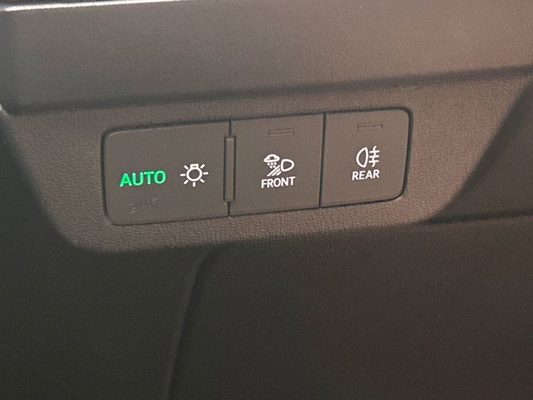 Vehicle Image 24