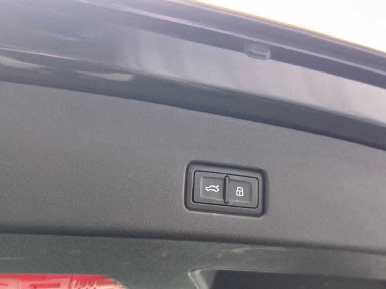 Vehicle Image 27
