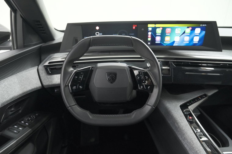 Vehicle Image 26
