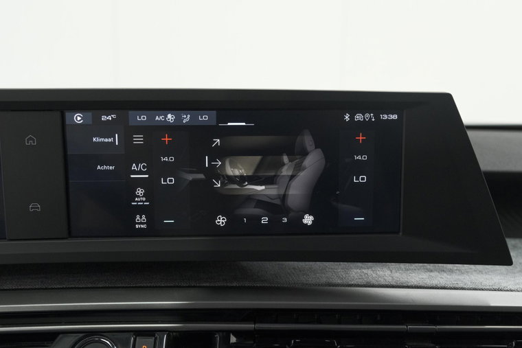 Vehicle Image 35