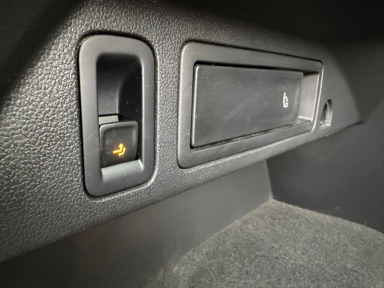 Vehicle Image 27
