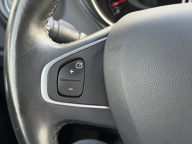 Vehicle Image 27