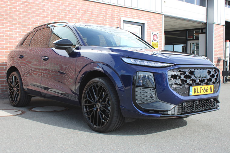 Vehicle Image 28