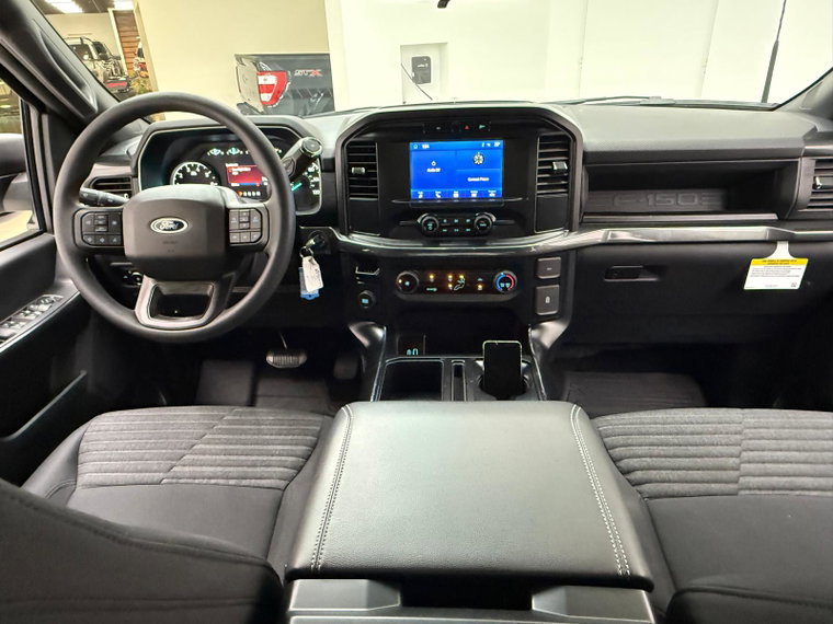 Vehicle Image 14