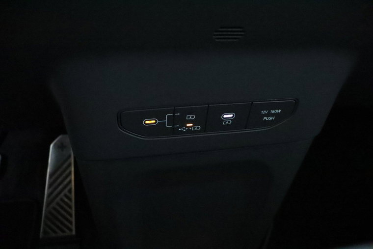 Vehicle Image 60