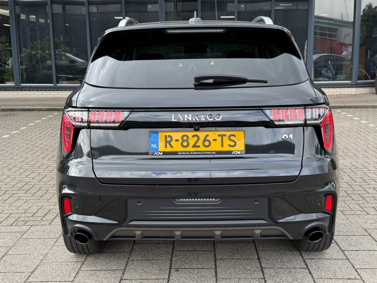 Vehicle Image 14
