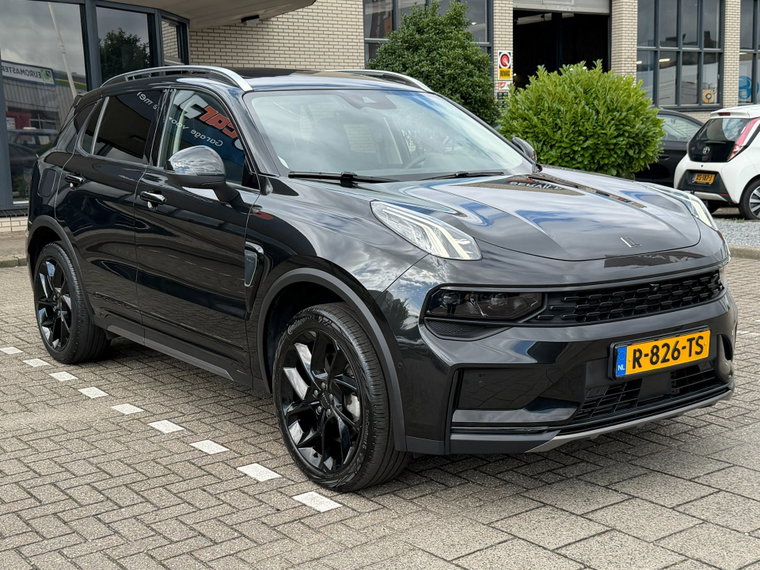 Vehicle Image 11