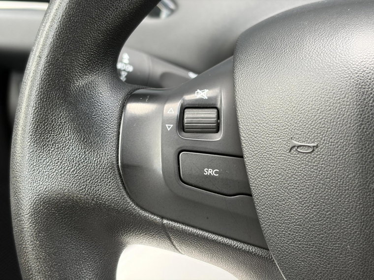 Vehicle Image 24
