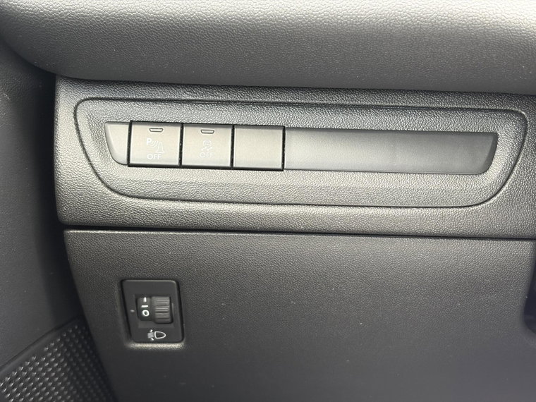 Vehicle Image 28