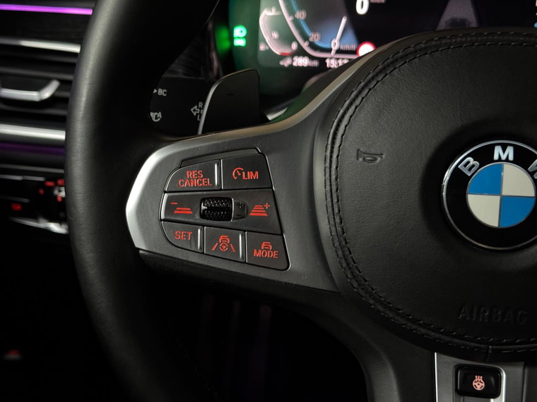 Vehicle Image 33