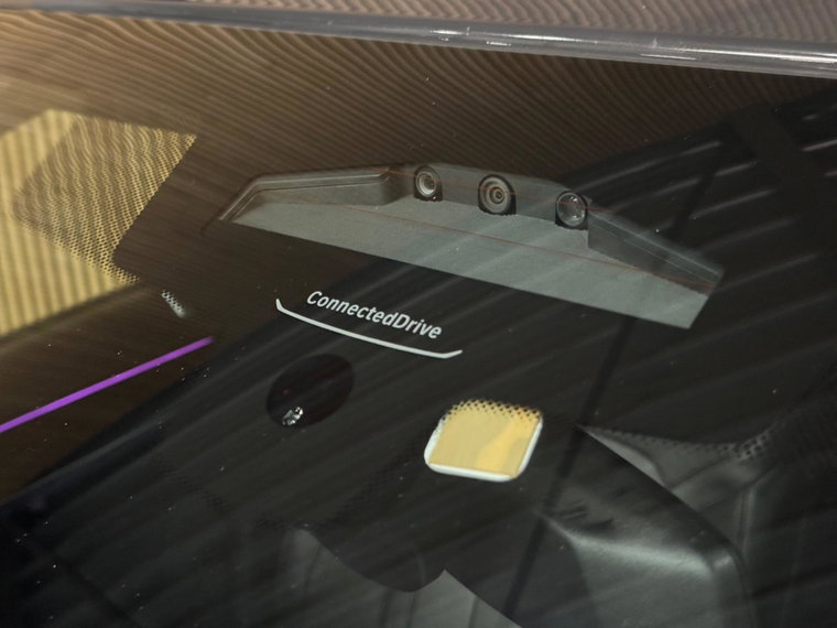 Vehicle Image 38