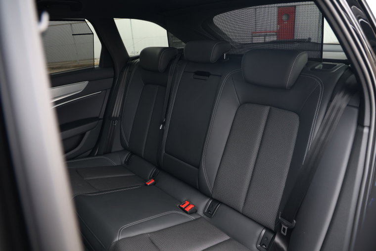 Vehicle Image 38