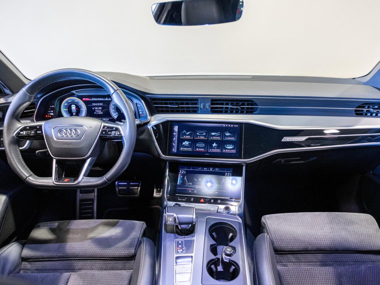 Vehicle Image 25