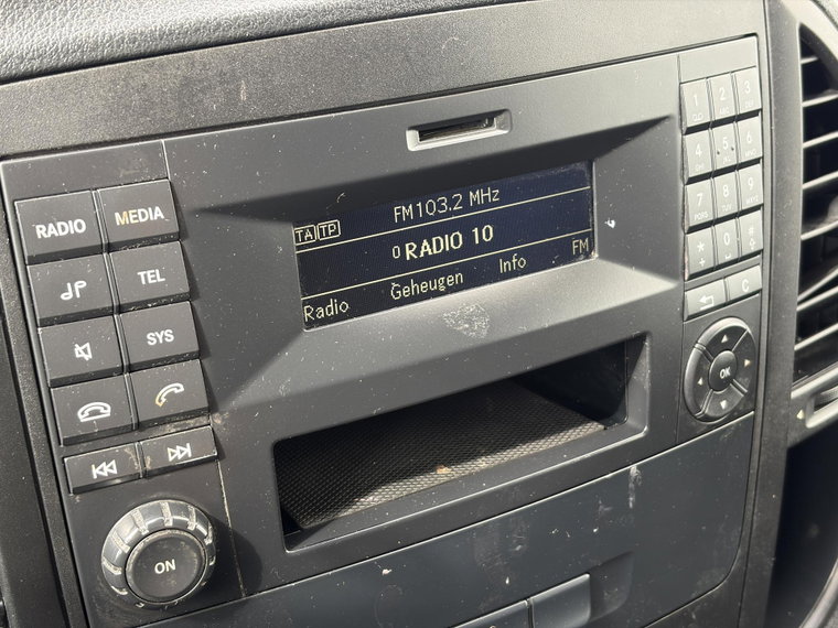 Vehicle Image 26