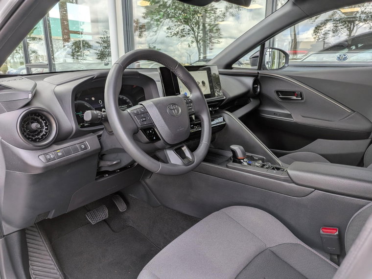 Vehicle Image 21