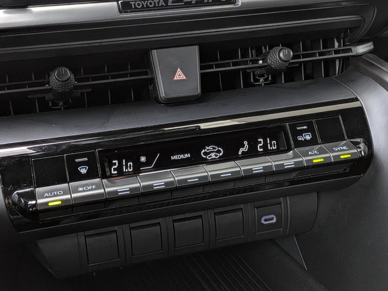 Vehicle Image 33