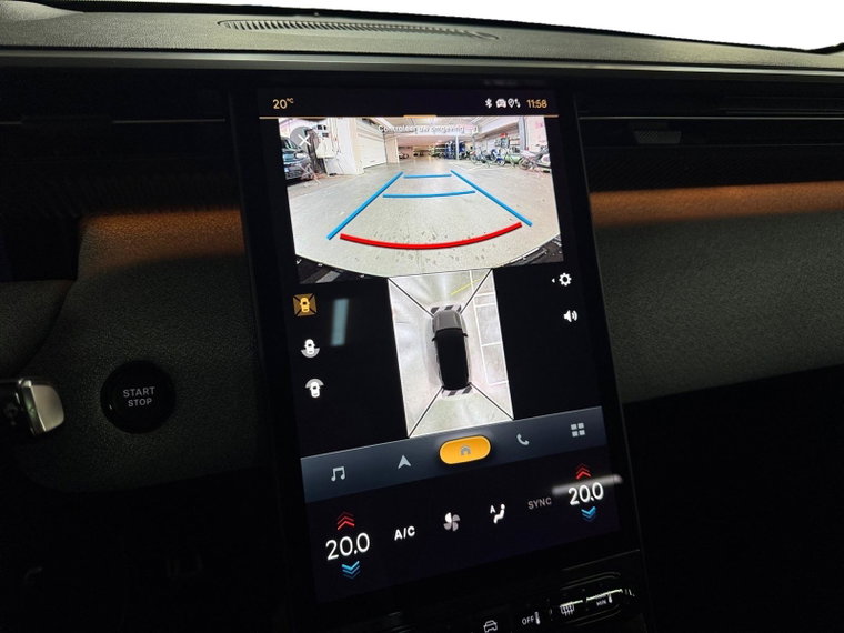 Vehicle Image 13