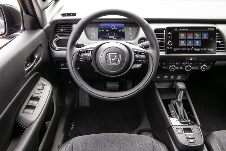 Vehicle Image 15