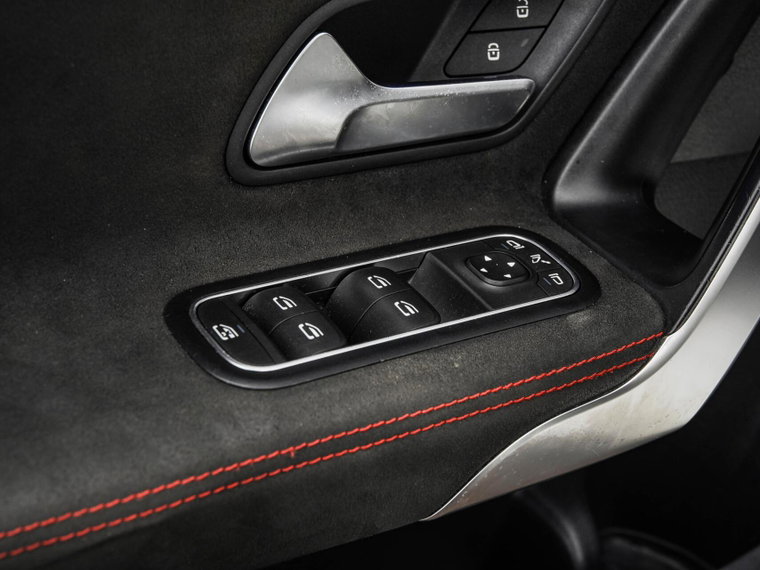 Vehicle Image 40