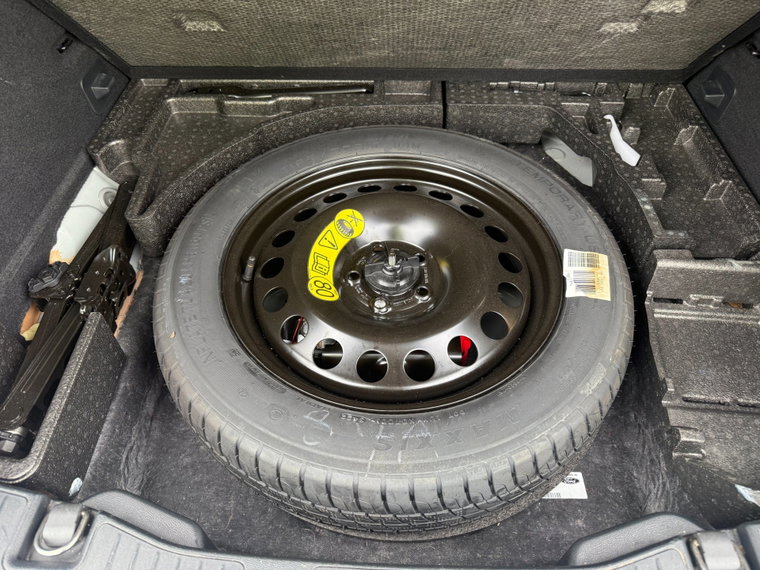 Vehicle Image 31