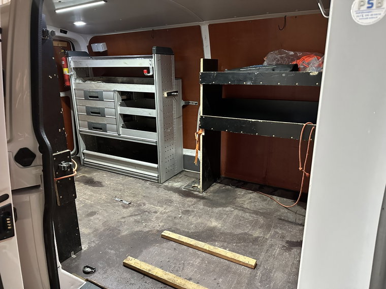 Vehicle Image 13