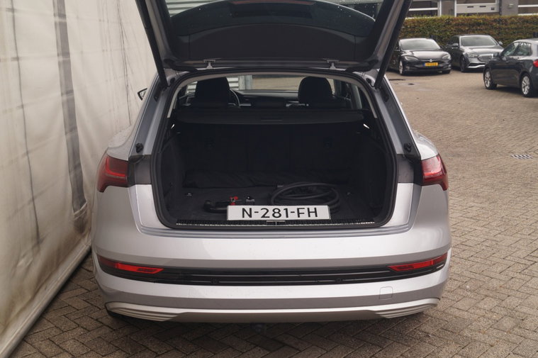 Vehicle Image 36