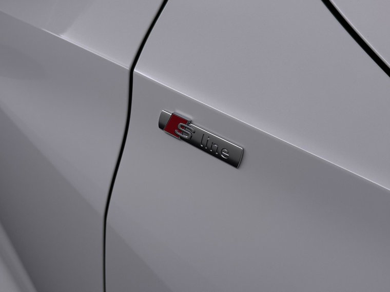 Vehicle Image 38