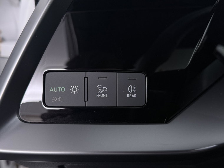 Vehicle Image 41
