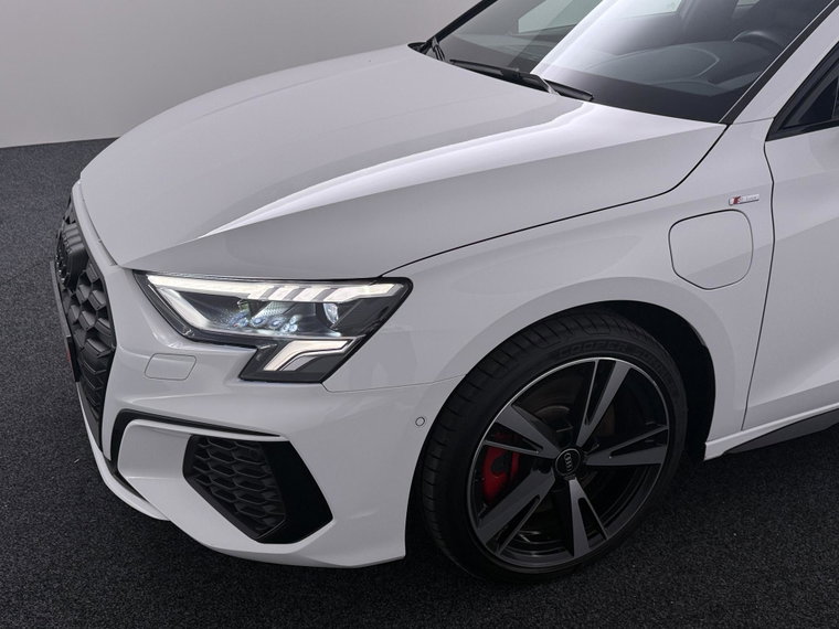 Vehicle Image 50