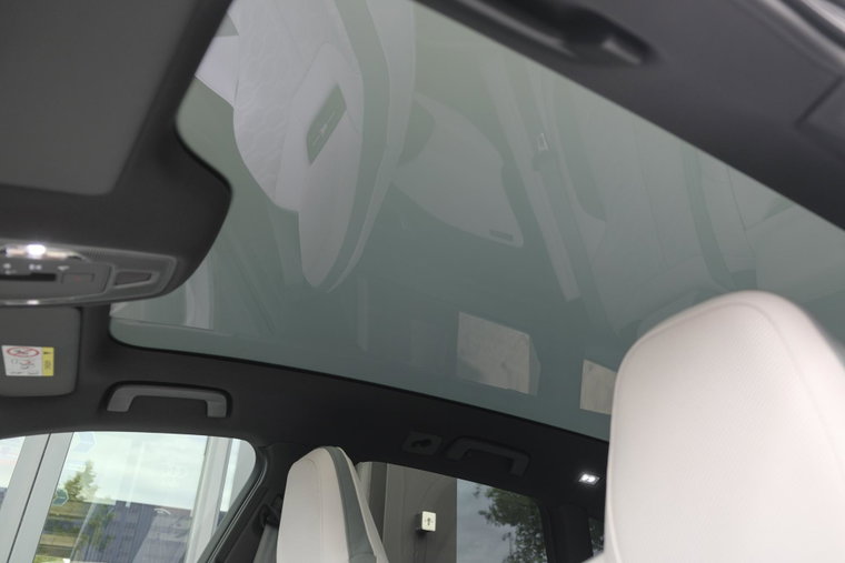 Vehicle Image 45