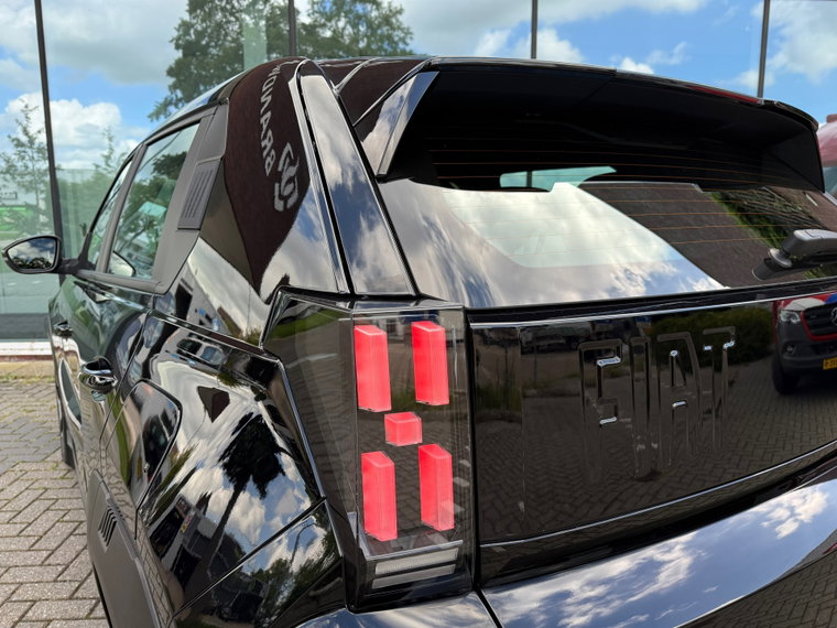 Vehicle Image 35
