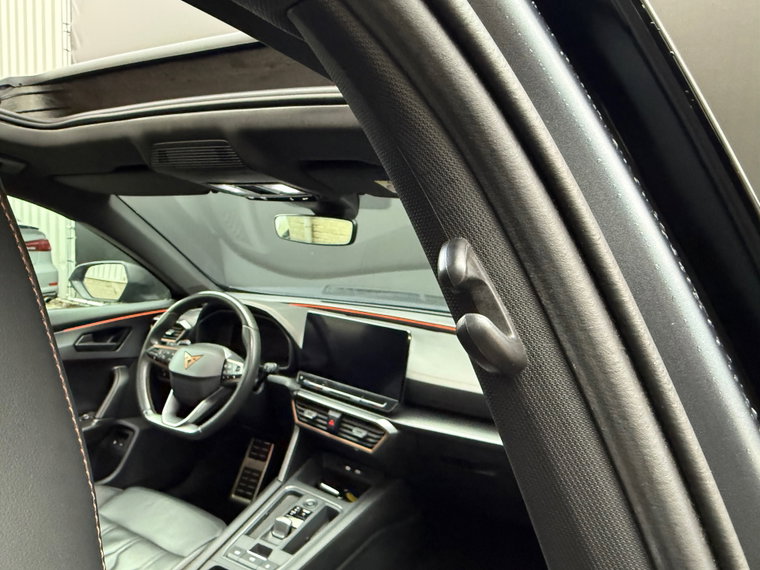 Vehicle Image 36