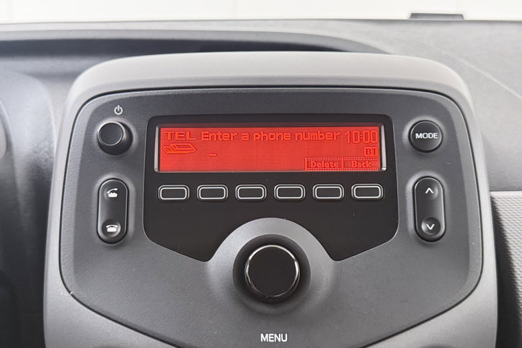 Vehicle Image 21