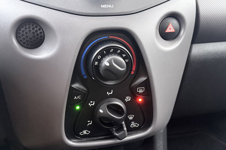 Vehicle Image 22