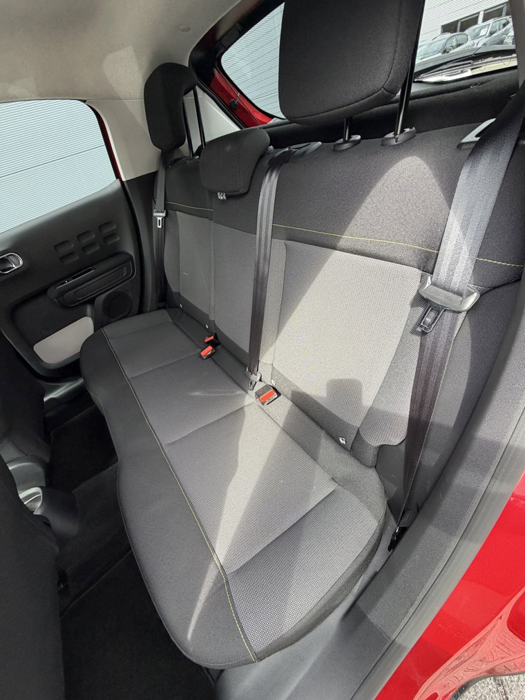 Vehicle Image 13
